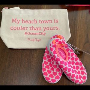 NWT- CARTERS WATER SHOES - size 6